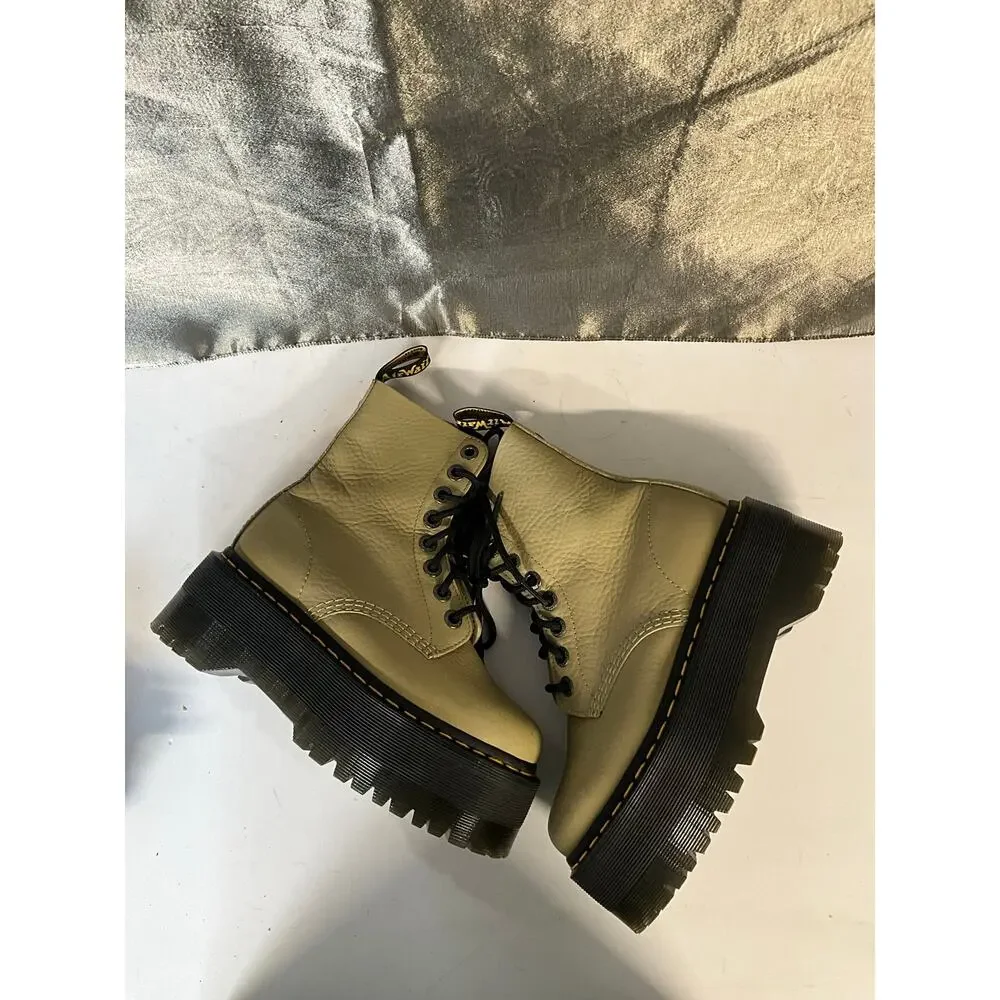 Dr. Martens 1460 Pascal Max Boots